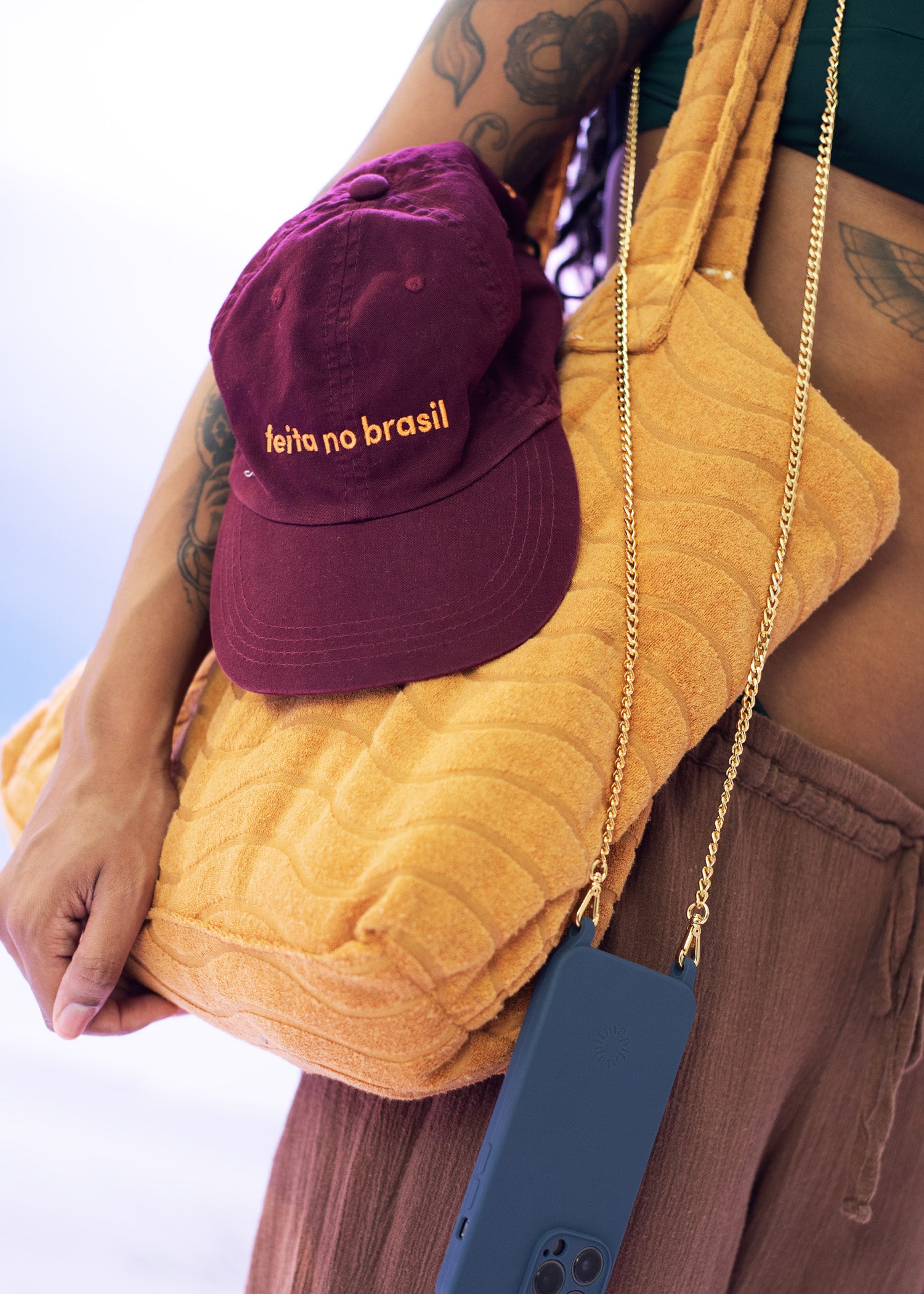 Alça Corrente Dourada + Case para iPhone